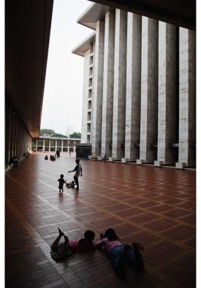 AWAY Swoboda 03 Istiqlal Moschee jakarta